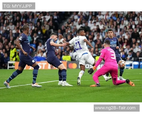 英超经典对决曼城与皇马激战成平局历史冷门引发全场震动